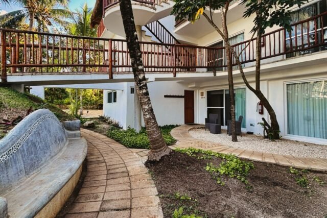 Beachfront 2 bedroom condo